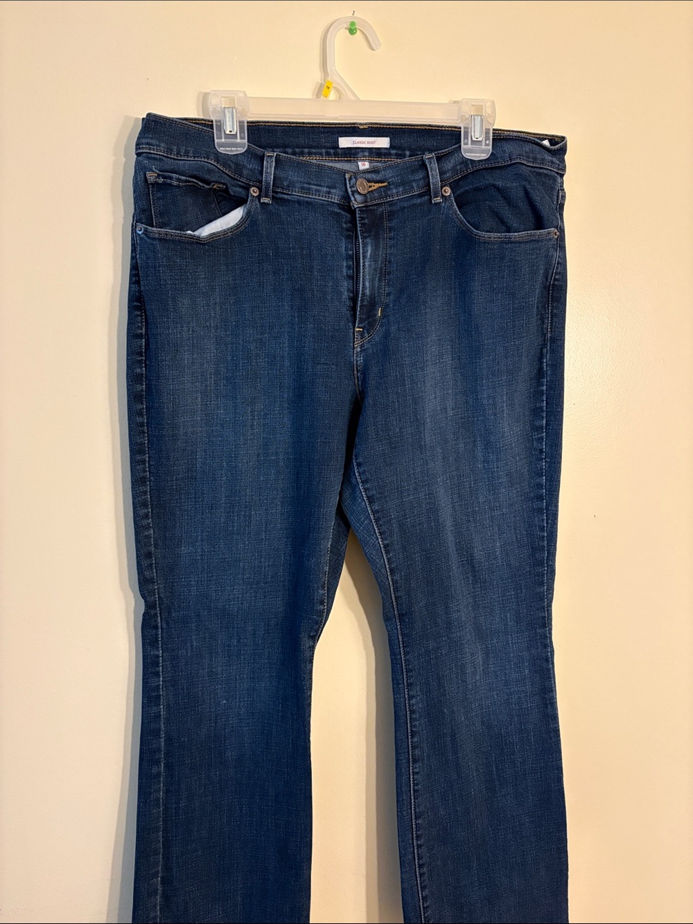 Levi's Women's Mid-Dark Blue Bootcut Jeans